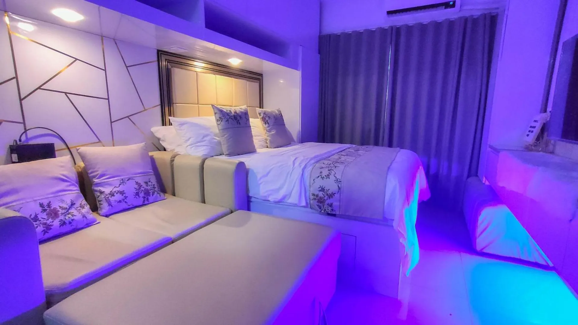 Aparthotel Stylish Condo At Shore 2 Residences Near Moa & Airport Manila Philippines
