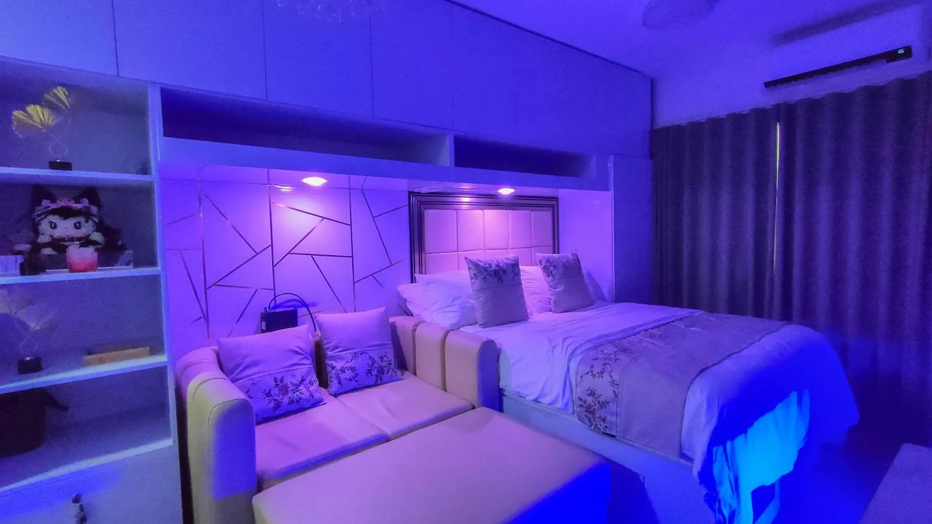 Stylish Condo At Shore 2 Residences Near Moa & Airport Manila