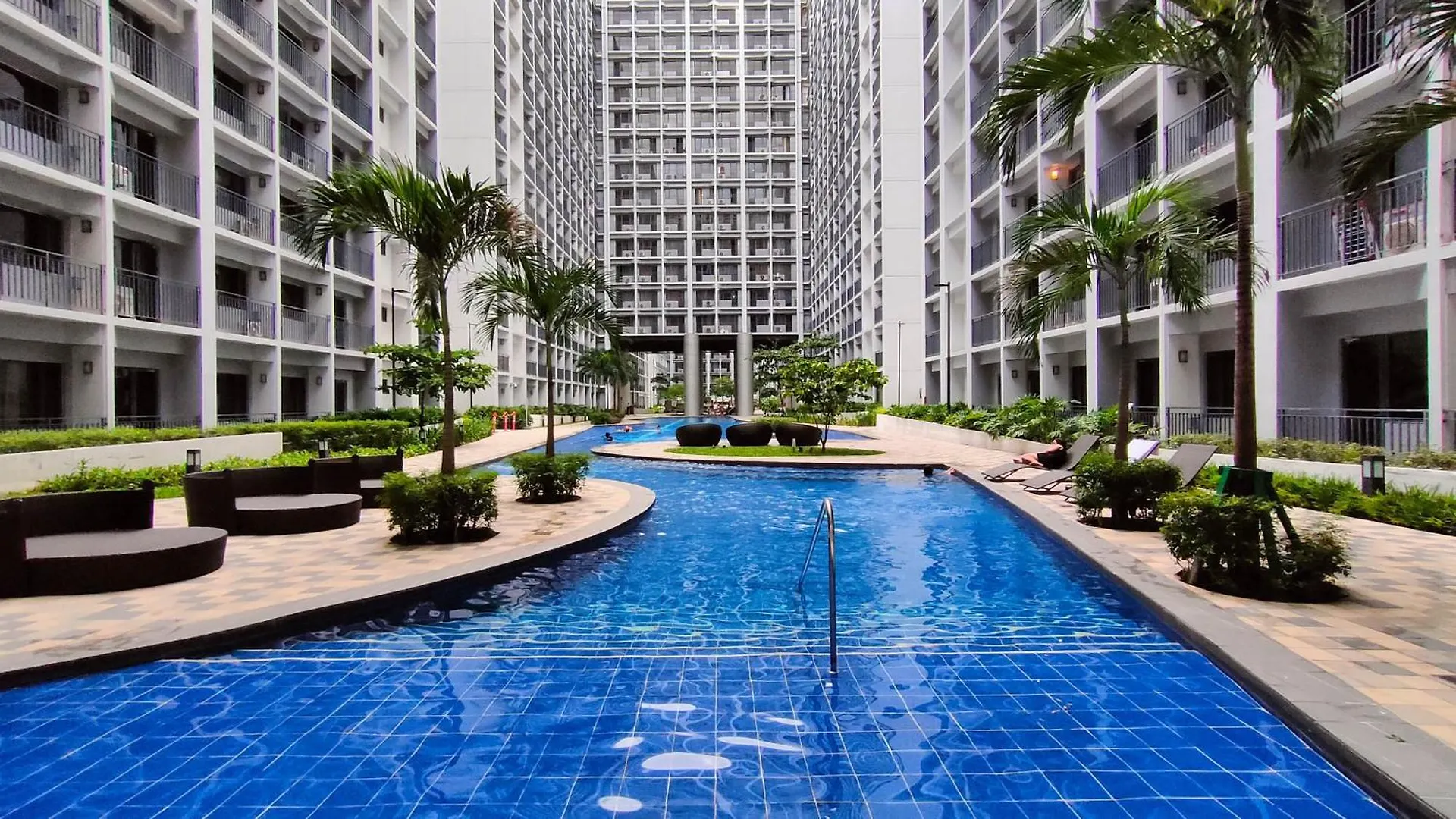 Stylish Condo At Shore 2 Residences Near Moa & Airport Manila Aparthotel